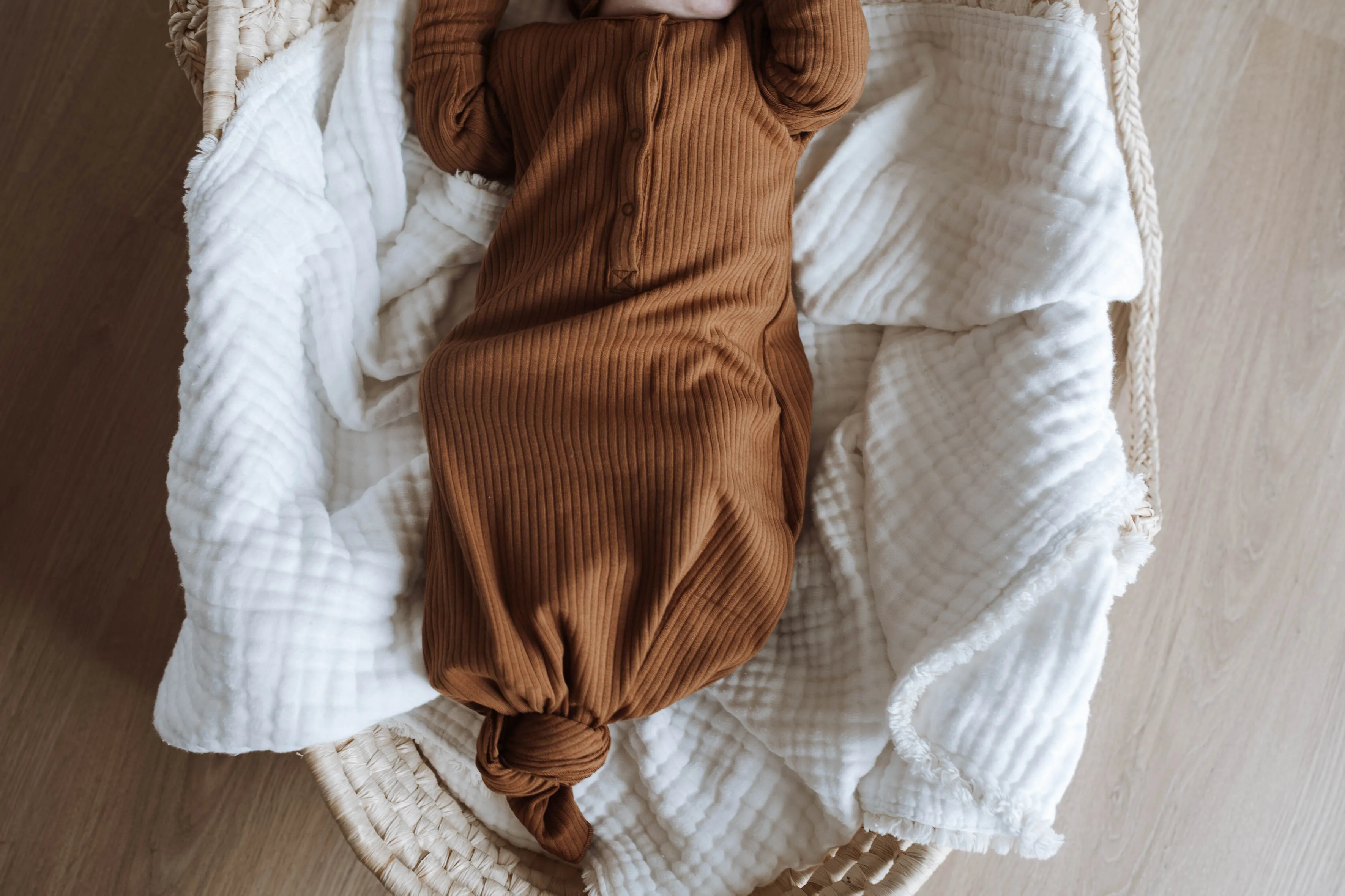 Buck & Baa BABY GOWN Cinnamon