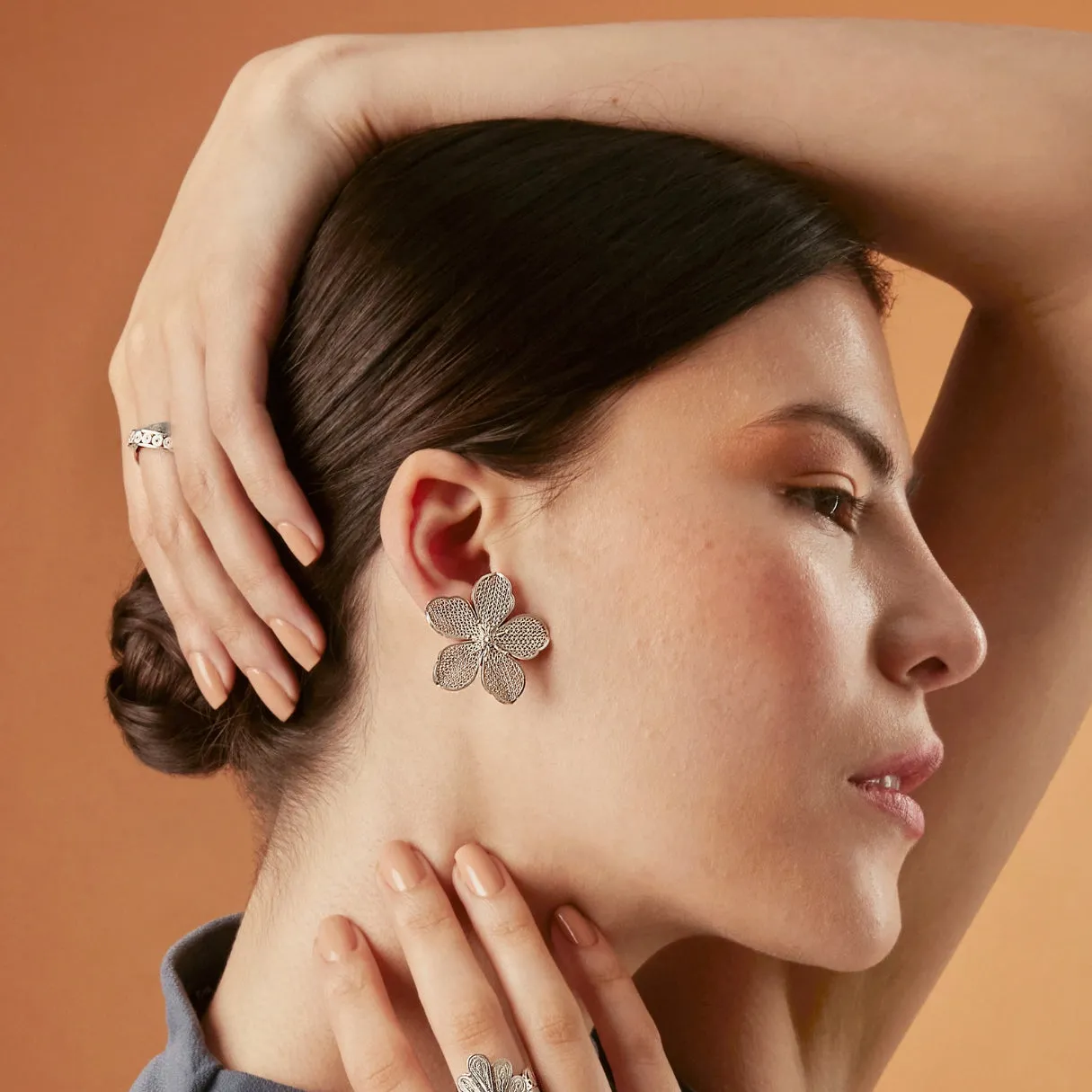 MAGNOLIA SILVER STUD EARRINGS FILIGREE